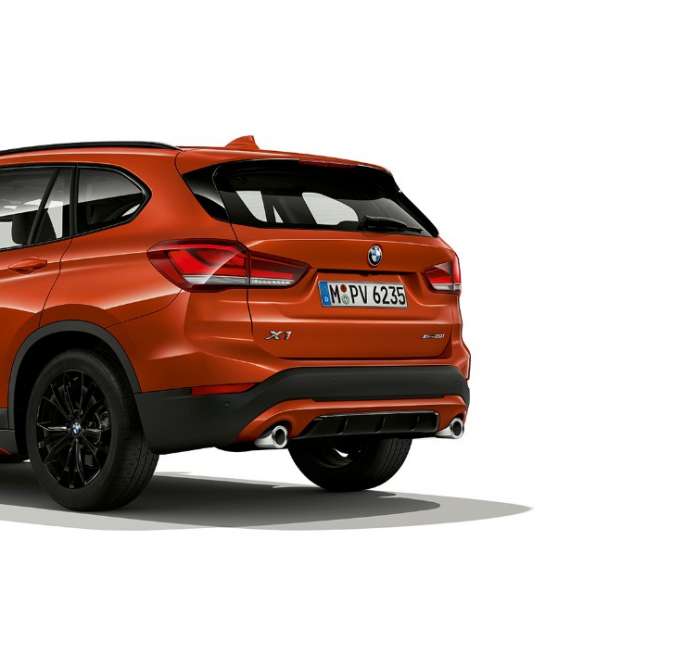 BMW X1, Model Sport Line, three-quarter rear view BMW X1, Model Sport Line, three-quarter rear view studio shot