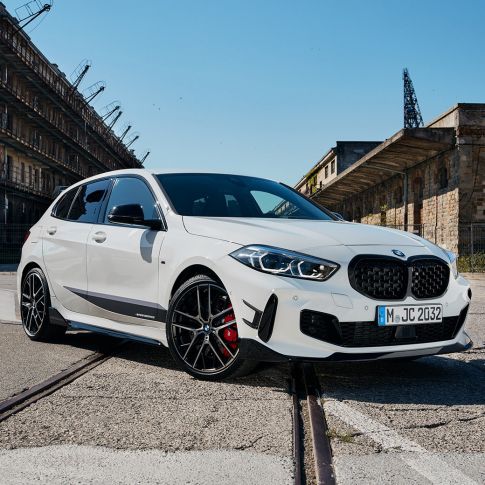 BMW M135i xDrive M Performance design 02 BMW 1 Series BMW M135i xDrive M Performance design 02