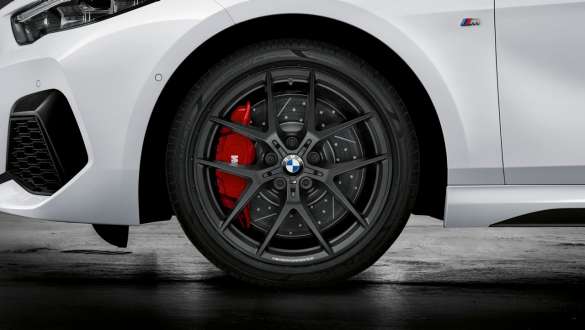 BMW M235i xDrive Gran Coupé M Performance 18" M forged wheel V-spoke style 554 M Jet Black matt BMW 2 Series BMW M235i xDrive Gran Coupé M Performance 18 inch M forged wheel V-spoke style 554 M Jet Black matt