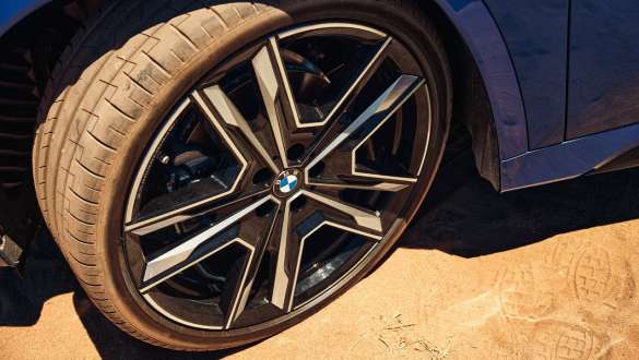 Original BMW summer complete wheel 21" M Performance light alloy wheel double-spoke style 877 M Bicolour Original BMW summer complete wheel 21" M Performance light alloy wheel double-spoke style 877 M Bicolour