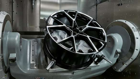 Finished Original BMW wheel Finished Original BMW wheel