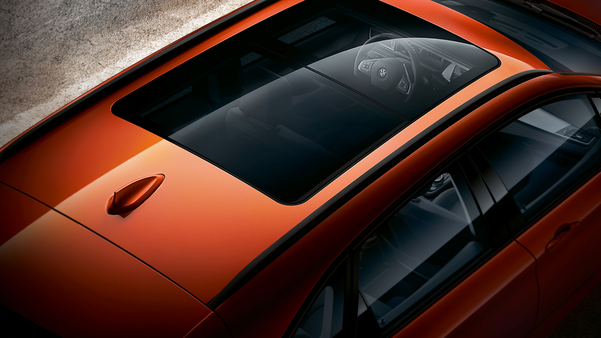 Panorama glass roof BMW 2 Series Active Tourer Panorama glass roof BMW 2 Series Active Tourer F45 Sunset Orange metallic bird’s-eye view