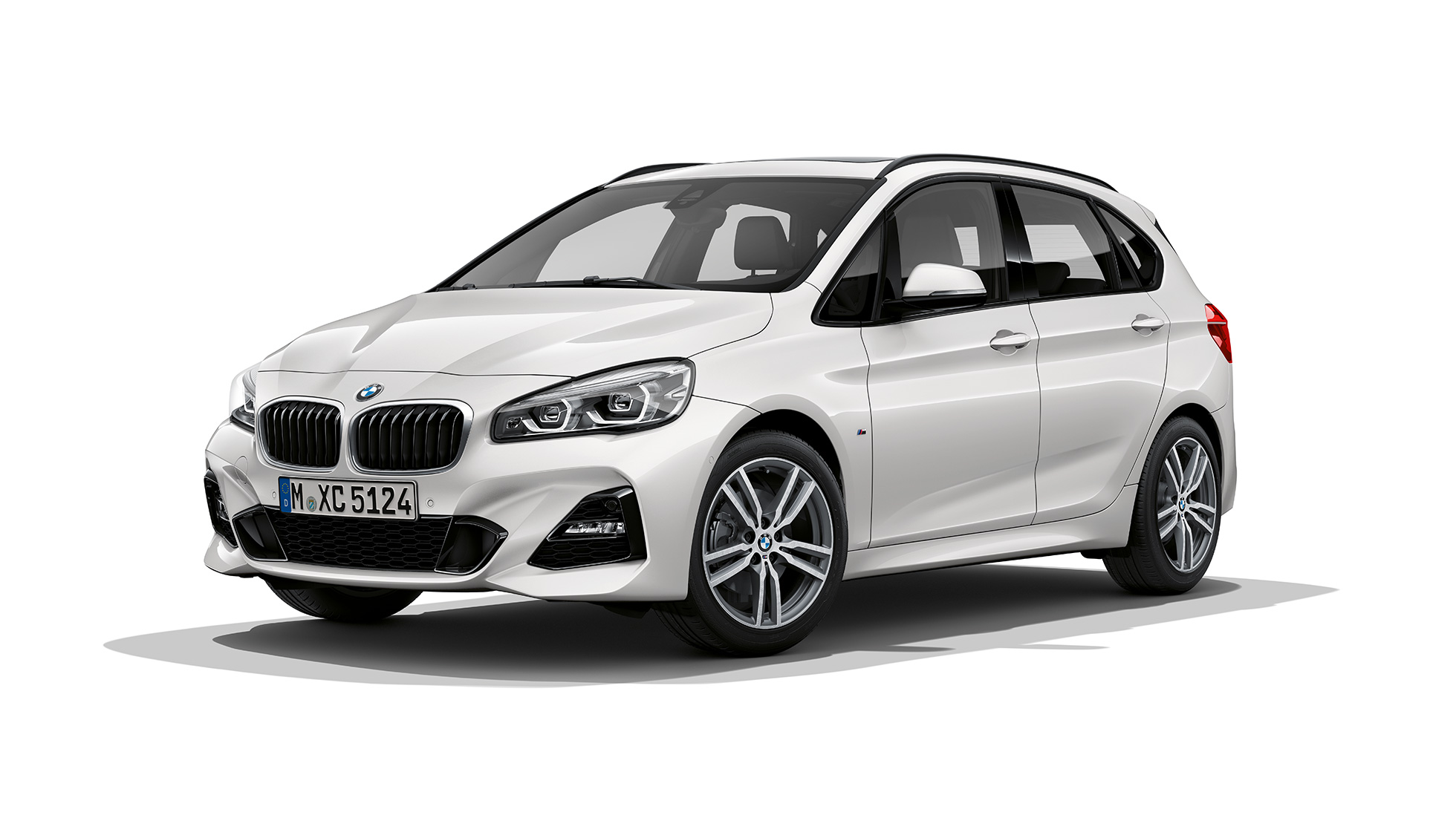BMW 2 Series Active Tourer Model M Sport BMW 2 Series Active Tourer 220d xDrive Model M Sport F45 Mineral White metallic three-quarter front view