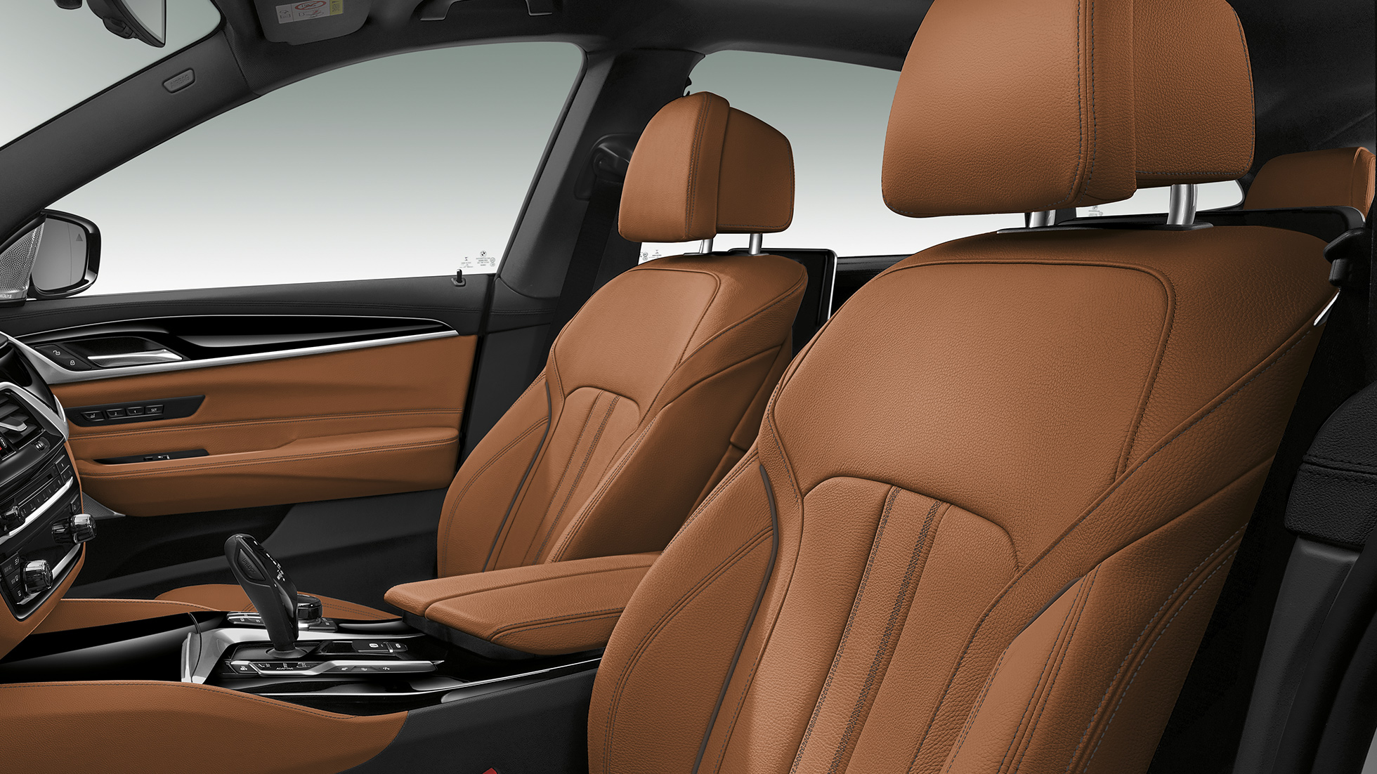 BMW 6 Series Gran Turismo G32 M Sport package Interior Sport seats for driver and front passenger BMW 6 Series Gran Turismo G32 2017 M Sport package Interior