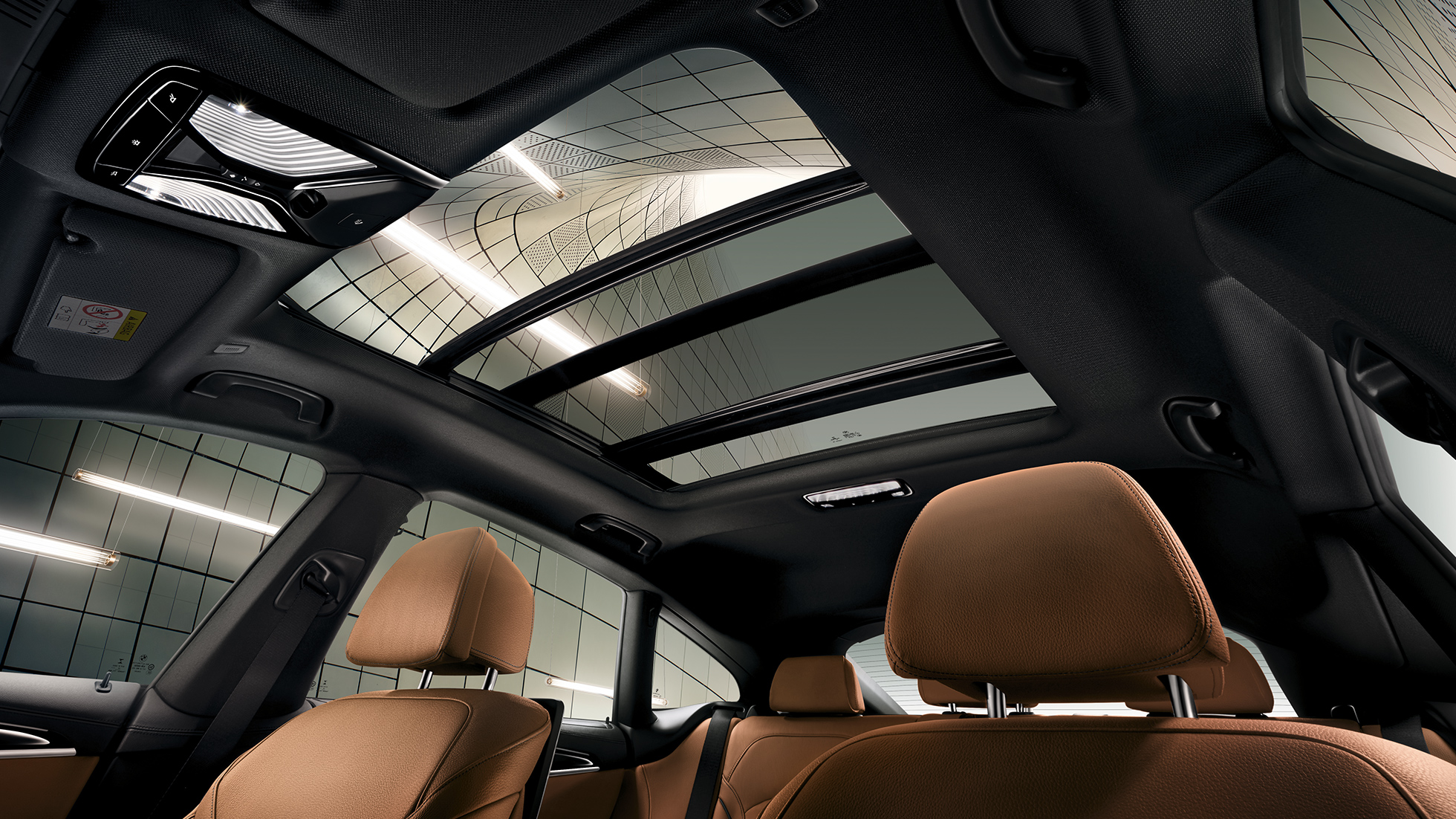 Panorama glass roof BMW 6 Series Gran Turismo G32 Panorama glass roof BMW 6 Series Gran Turismo G32 2017 Mineral White metallic interior