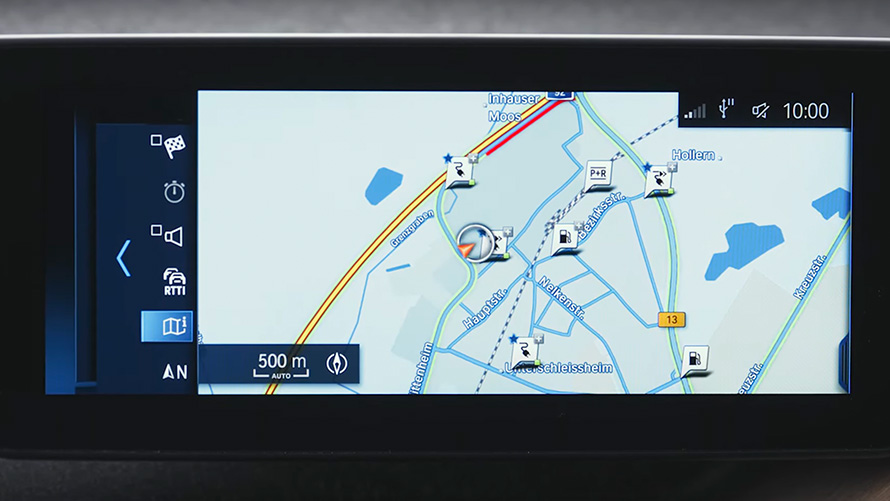 BMW plug-in hybrid navigation system  BMW X5 G05 BMW plug-in hybrid navigation system close-up
