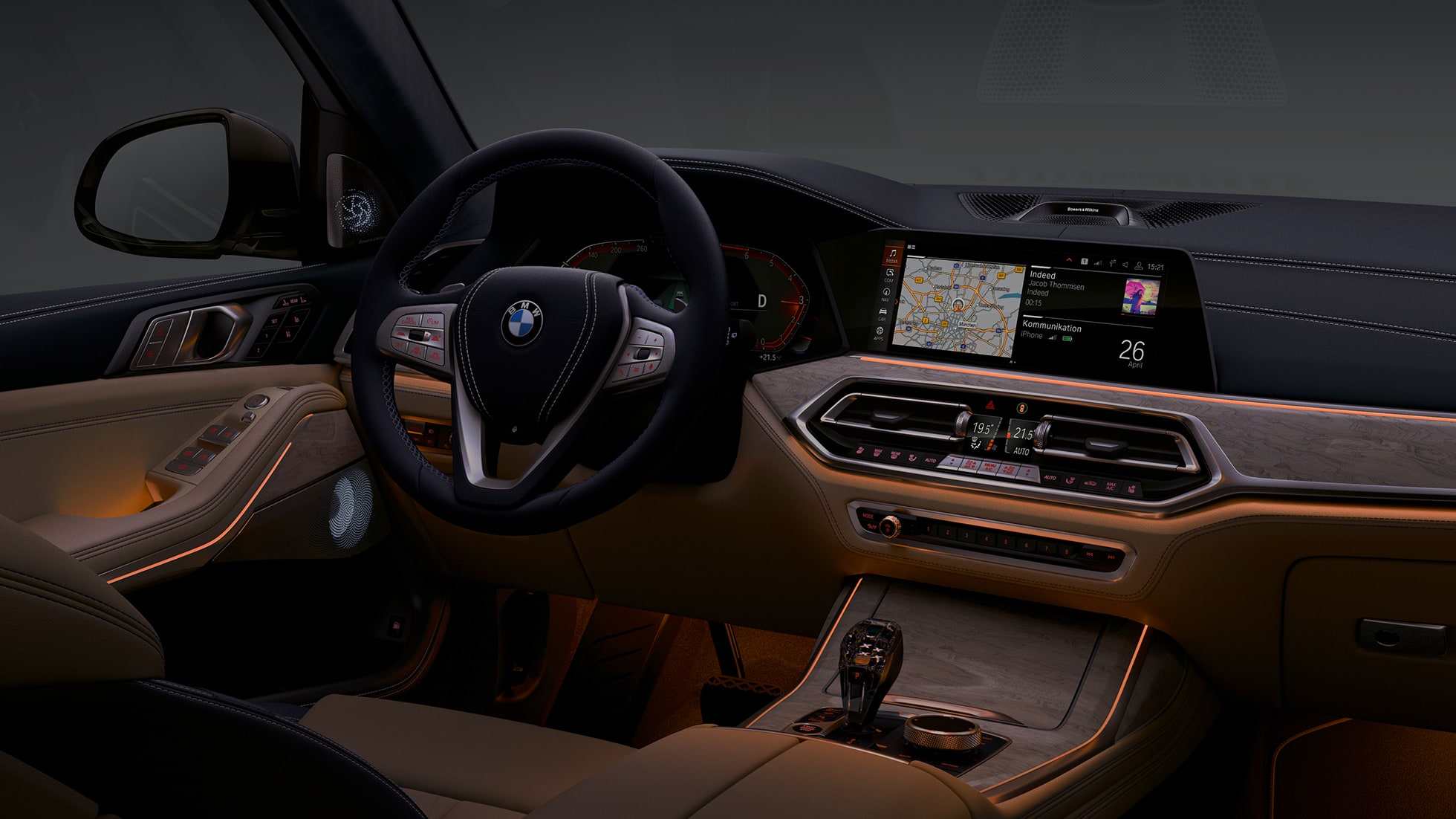 Ambient light The instrument cluster is framed by ambient light in orange