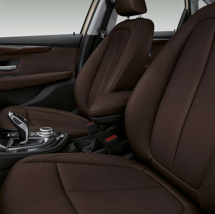 Sport seats BMW 2 Series Active Tourer Model Luxury Line 225i xDrive F45 interior