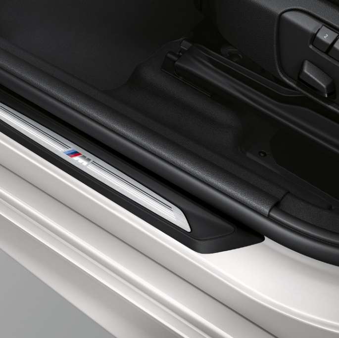 Door sill finishers BMW 2 Series Active Tourer 220d xDrive Model M Sport F45 Mineral White metallic exterior